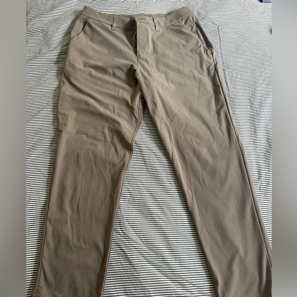 Lululemon Commission Pants - Size 32x32 - Khaki - standard fit